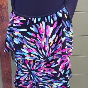 MAXINE OF Hollywood 3 tiered top size 16